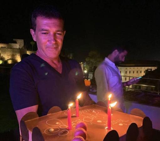 El actor sorprendió a su novia a finales de julio con una fiesta en su ático en el centro de Málaga