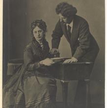 Mariano Fortuny with his mother, Cecilia de Madrazo