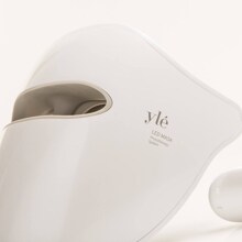 Ylé Cosmetics Led Phototherapy System Mask, light therapy device for professionals and end consumers to treat spots (€ 202.30).