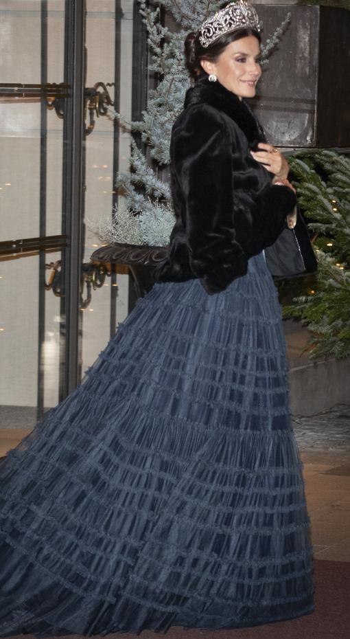 El vestido 'low cost' de Letizia en la cena de gala en Suecia