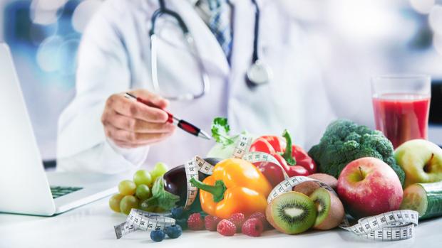 Una guía recoge el consenso profesional para que los alimentos sean una herramienta terapéutica.