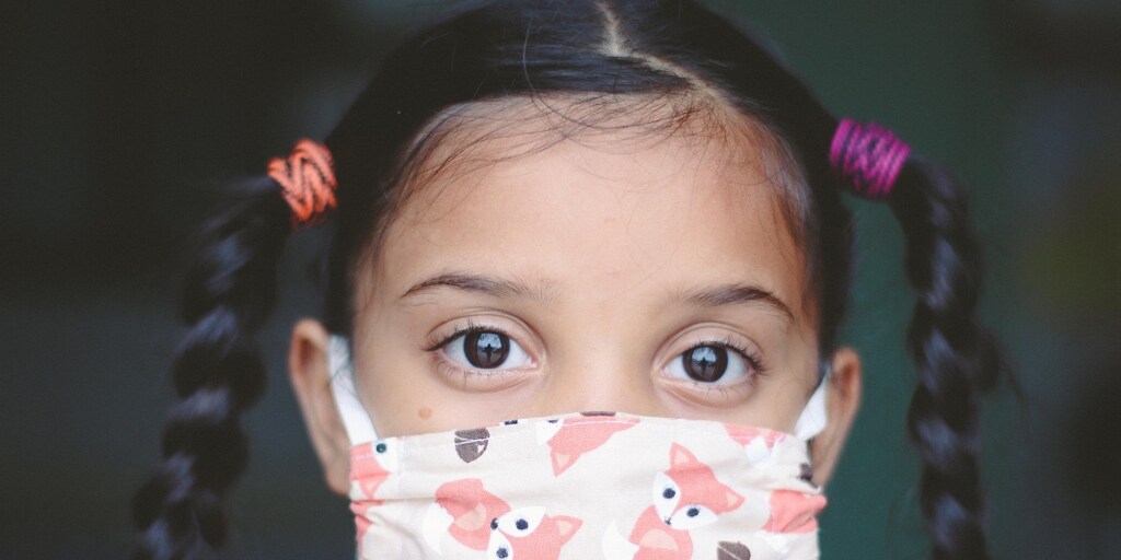 La mascarilla y las restricciones de la pandemia provocan un retraso en el desarrollo del habla en niños