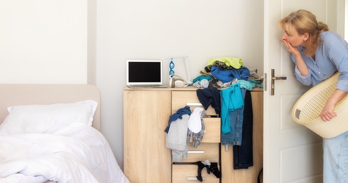 Nos quejamos de los adolescentes cuando viven en casa como si fuera un  hotel, pero los padres tenemos mucha responsabilidad»