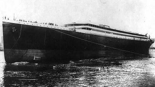 El «Titanic», tras su botadura