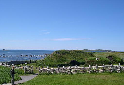 Recreación de un poblado vikingo en L'Anse aux Meadows