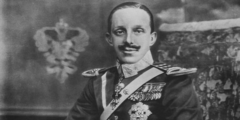 The Lie That King Alfonso Xiii Contracted The Spanish Flu In 1918 Archyde - lenin portrait roblox