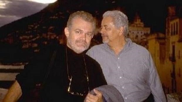 Nino Esposito y Roland Bosee quieren contraer matrimonio