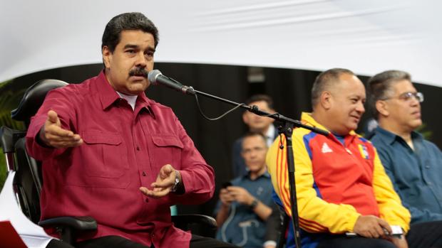 Nicolás Maduro se dirige a los constituyentes ante uno de los hombres fuertes del régimen, Diosdado Cabello
