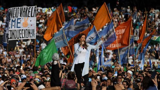 Cristina Fernández, durante un mitin en Avellanedad (Buenos Aires), el pasado 16 de octubre