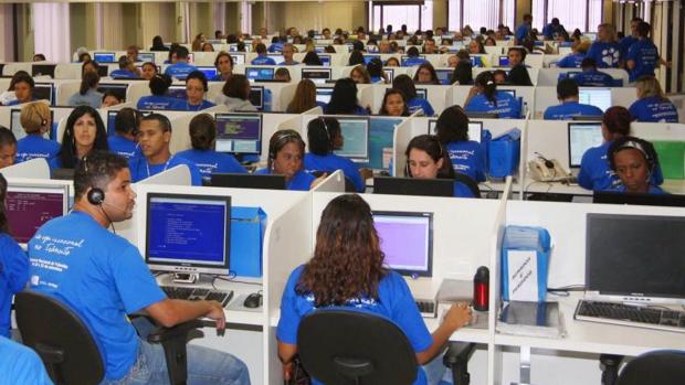 Imagen de archivo de un «call center»