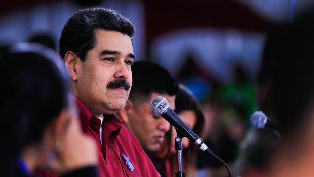 Nicolás Maduro participa en un acto juvenil del Partido Socialista de Venezuela