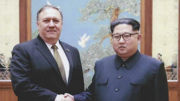 Pompeo y Kim Kong Un, durante su último encuentro, en abril