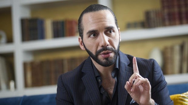 El candidato presidencial Nayib Bukele, durante la entrevista