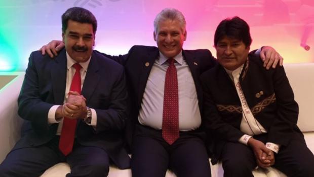 Evo Morales (derecha), con Nicolás Maduro y Díaz-Canel en una foto subida a Twitter por el presidente venezolano tras asistir a la investidura del presidente mexicano, Andrés Manuel López Obrador