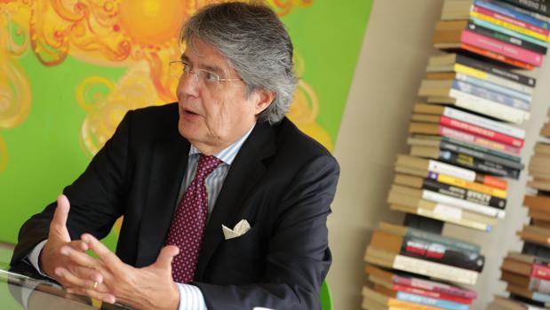 Guillermo Lasso, durante la entrevista con ABC en Madrid