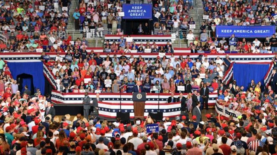 «¡Enviadla de vuelta!», corean los seguidores de Trump sobre una de las congresistas del «Escuadrón»