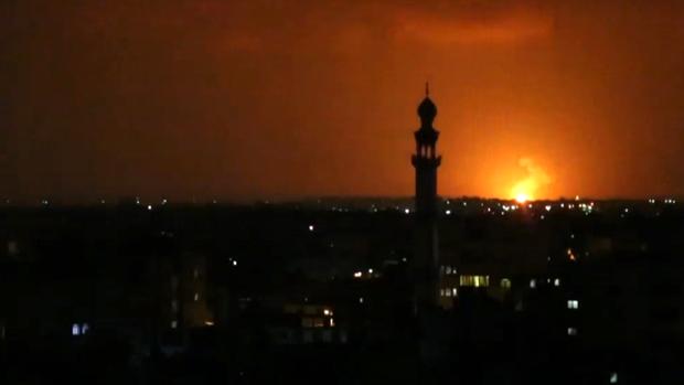 Bombardeo sobre Gaza la noche de este martes