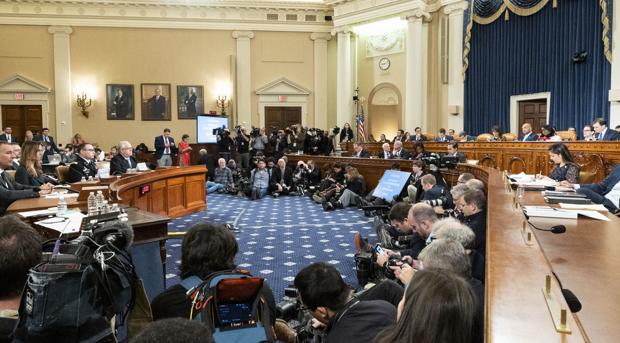 Un testigo afirma que una reunión de Madrid fue clave para las presiones de Trump a Ucrania