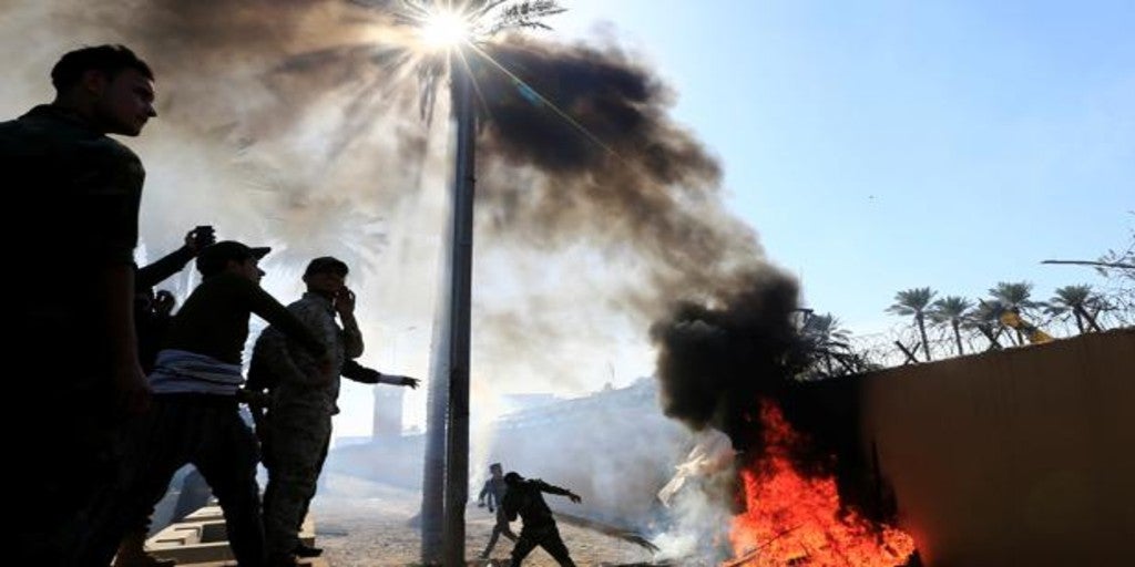Résultat de recherche d'images pour "L'attaque de l’ambassade américaine à Bagdad.""