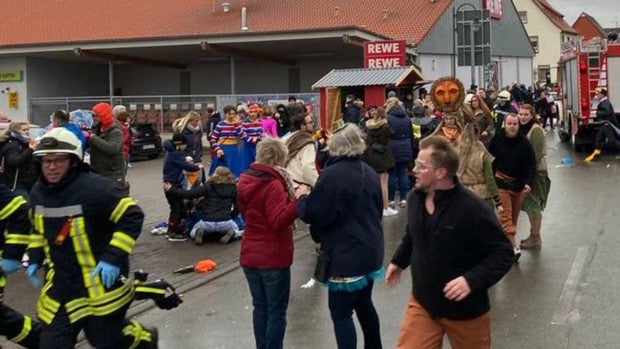 Atropello Alemania: Al menos 30 heridos, entre ellos niños, tras un atropello deliberado en un desfile de Carnaval en Alemania