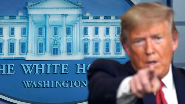 Trump intenta conseguir materiales médicos de países de Europa y Asia, incluida China