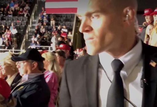 Foto de Jordan Goudreau en un mitin de Trump en Carolina del Norte en 2018.