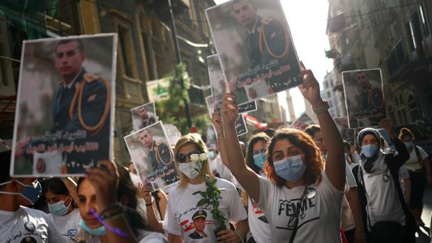 Cristianos y musulmanes se unen en el dolor y la reconstrucción de Beirut