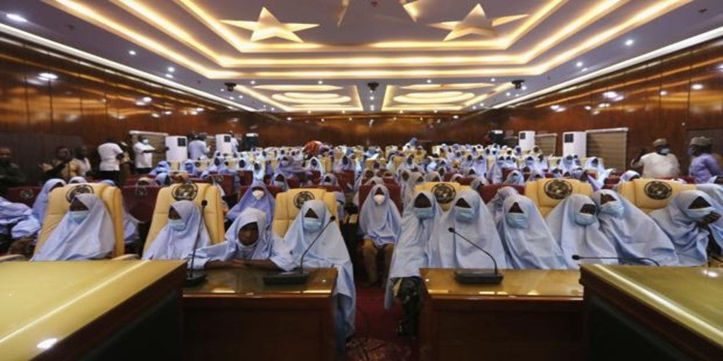 Liberadas las casi 300 niñas secuestradas en una escuela en Nigeria
