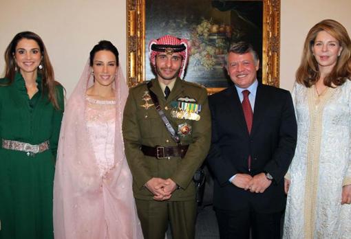 Image taken in 2012 on the occasion of the wedding of Prince Hamza bin Hussein (in military dress) with Princess Basma Otoum (second from left). Also featured are Queen Rania (first from left), King Abdullah (fourth from left) and Queen Noor (right)