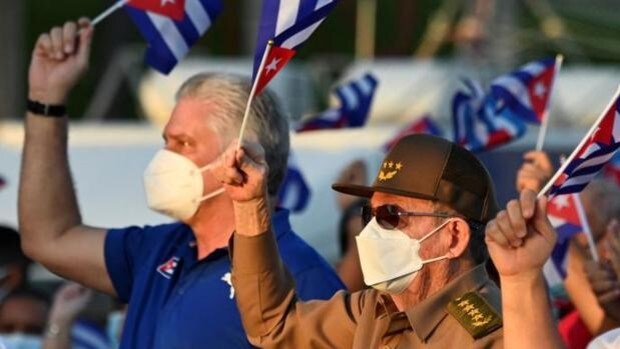 Cómo se gestó el plan de huida de Raúl Castro y los principales jerarcas cubanos rumbo a Sudáfrica