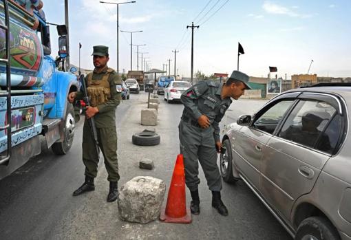 Afghan agents carry out roadblocks in Kabul