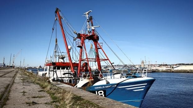 Un pesquero británico permanece inmovilizado este jueves en el puerto francés de Le Havre
