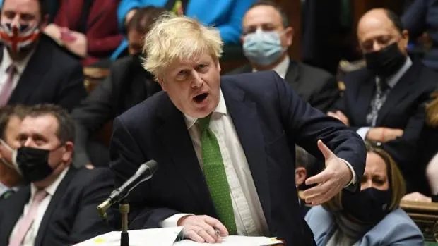 «En nombre de Dios, váyase»: crece la presión a Boris Johnson para que dimita como primer ministro