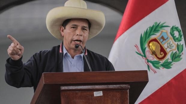 La Fiscalía de Perú abre una investigación a Castillo por organización criminal y tráfico de influencias