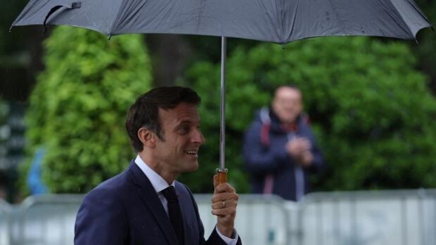 Los resultados de las legislativas obligan a Macron a una remodelación profunda de su Gobierno