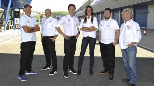 Ángel Nieto, junto a su equipo en Telecinco