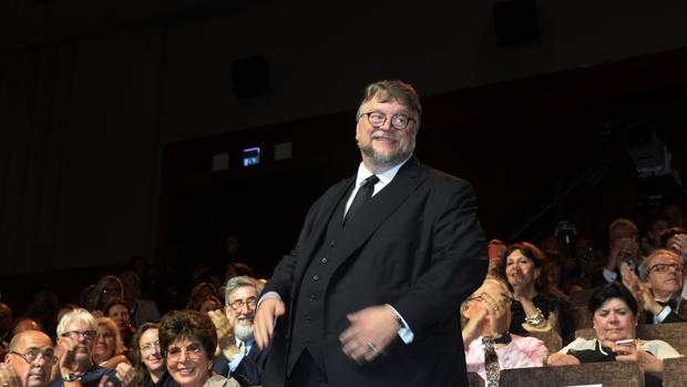 Guillermo del Toro estrena este viernes en España «La forma del agua», favorita a los Oscar