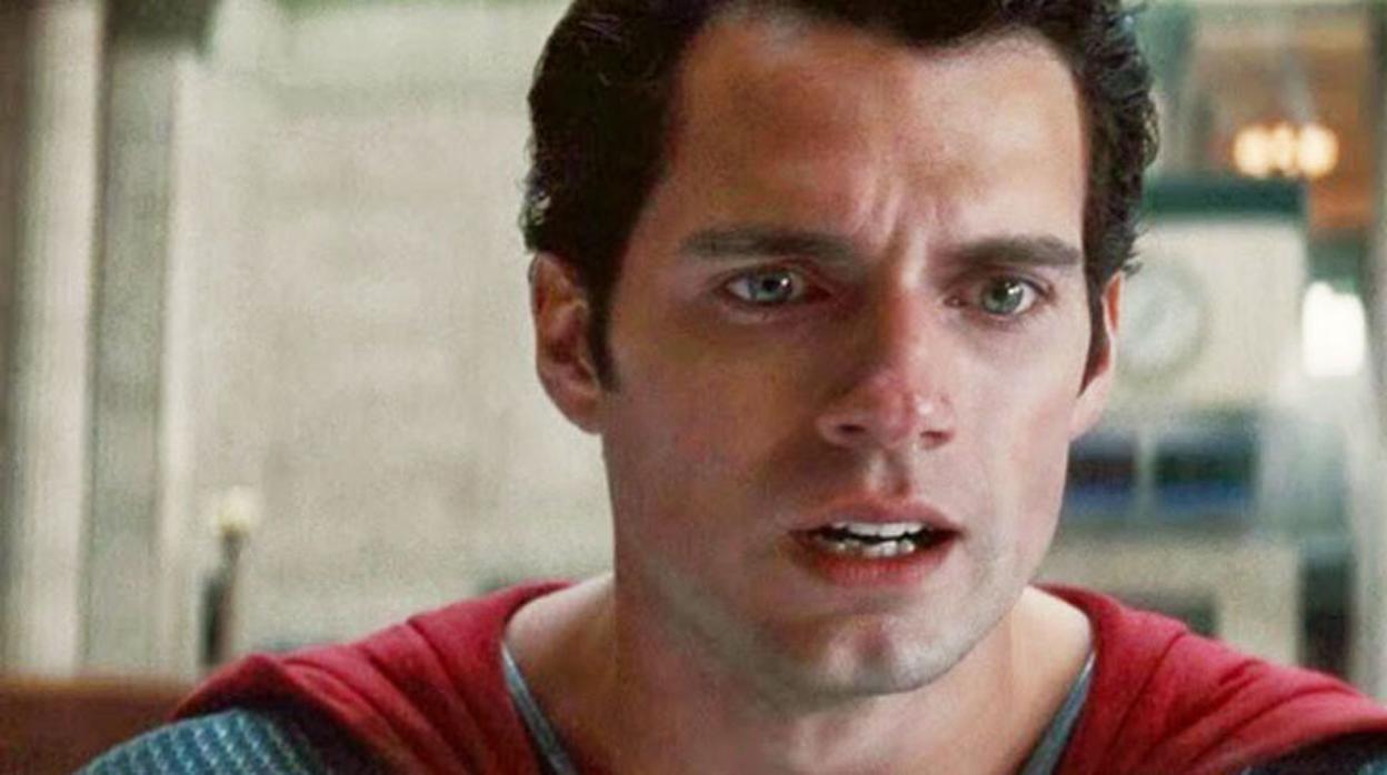 Henry Cavill deja de ser Superman