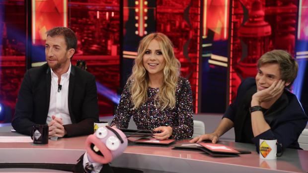 Pablo Motos, Marta Sánchez y Carlos Baute, en «El hormiguero»
