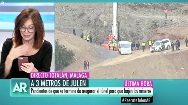 Fotografía de la cobertura del caso Julen en «El programa de Ana Rosa» esta semana