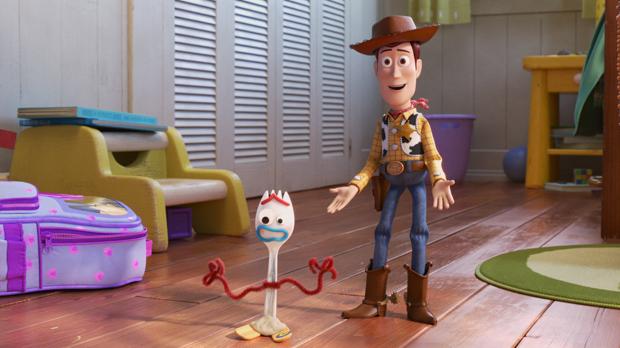 Woody y Forky, en «Toy Story 4»