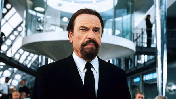 Rip Torn, en una escena de «Men in black»