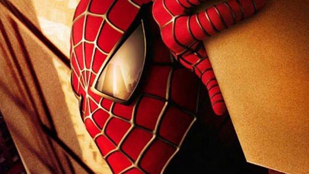 Fragmento del cartel original de «Spider-Man», con las Torres Gemelas reflejadas