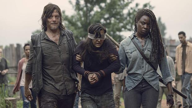 [SERIES TV] 'Por trece razones' (Netflix) y otras 9 series a las que debieron darles antes el golpe de gracia Twd-michonne-daryl-k7EC--620x349@abc