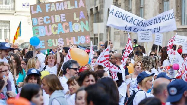 Manifestación en Valencia el pasado 2 de junio en protesta por las última medidas del Gobierno autonómico