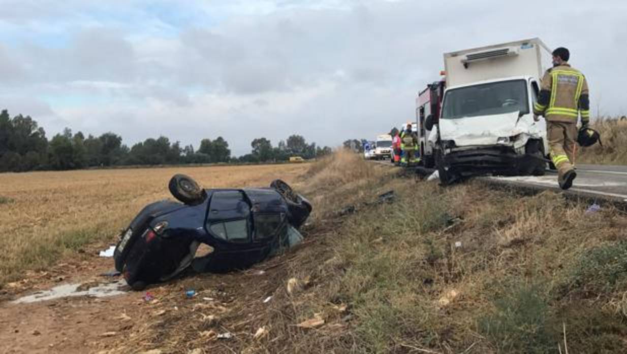 Tres Muertos Entre Ellos Un Nino De 2 Anos En Un Accidente De Trafico En Badajoz