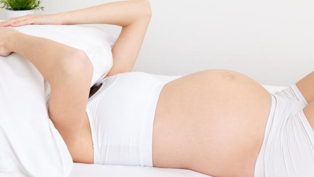Dormir De Lado Durante El Embarazo Previene La Muerte Prematura