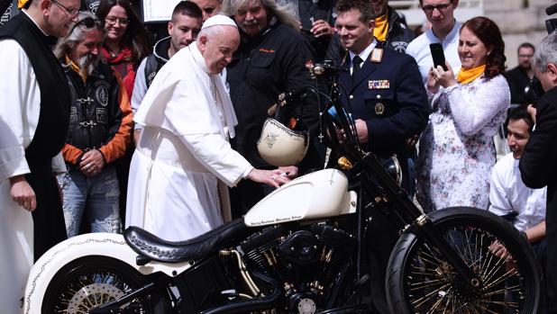 El Papa, antes de partir a Rumanía, en su audiencia semanal de los miércoles