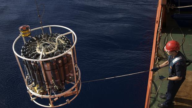 El buque oceanográfico Sarmiento de Gamboa, del CSIC, en una expedición de 40 días en el Atlántico Norte