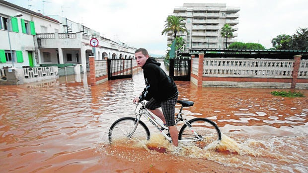 Inundación en Peñíscola en 2008 tras una gota fría